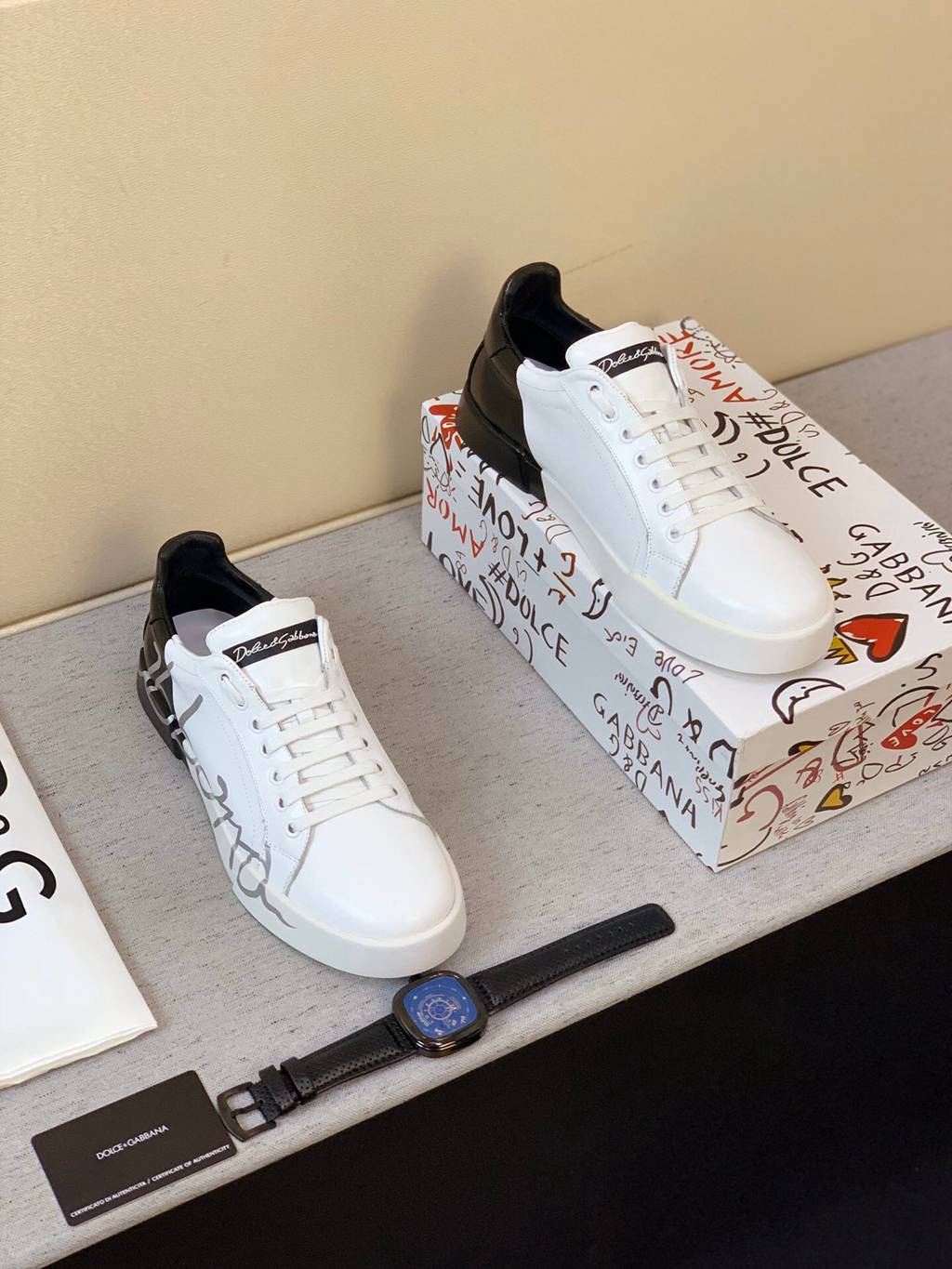 D*G sneaker